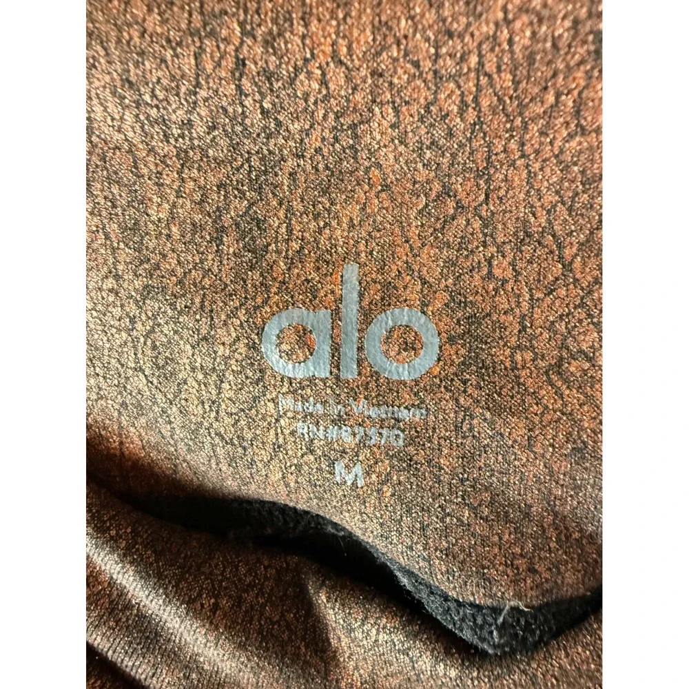 Alo Yoga High Waist Airbrush Leggings M Metallic Cracked Foil Copper Bronze